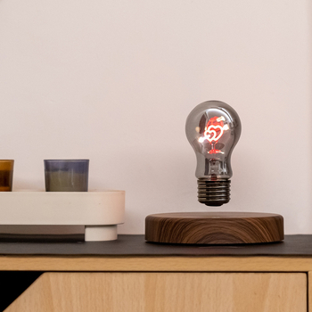 Magnetická levitujúca srdcová lampička, nočná lampa, stolný dekor, hodvábna atmosferická lampa – darček pre novomanželov.
