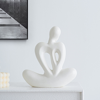 Keramická figúrka Thinker z bieleho porcelánu, severská inšpirácia, moderný minimalistický dizajn do obývačky