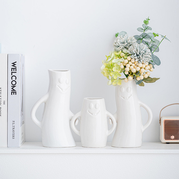 Severne inšpirované minimalistické biele porcelánové vázy, súprava troch kusov, na sušené kvety a dekoráciu do obývačky s motívom tváre