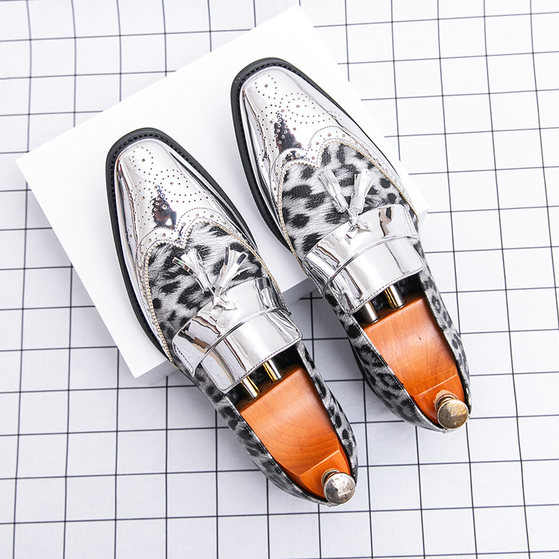 Férfi üzleti bőrcipő, brog-stílusú slip-on loaferek
