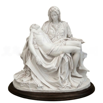 Pieta socha z bielej živice