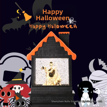 Halloween Čierny dom Kryštálová vietorová lampa so živicovou dvojicou lebiek, hudobná vietor lampa so snehovým efektom