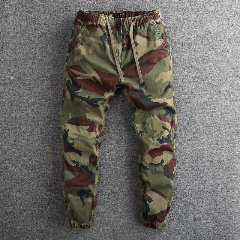 Férfi katonai zöld camouflage cargo jogger nadrág, cropped hossz, bokáig érő, tavasz–ősz