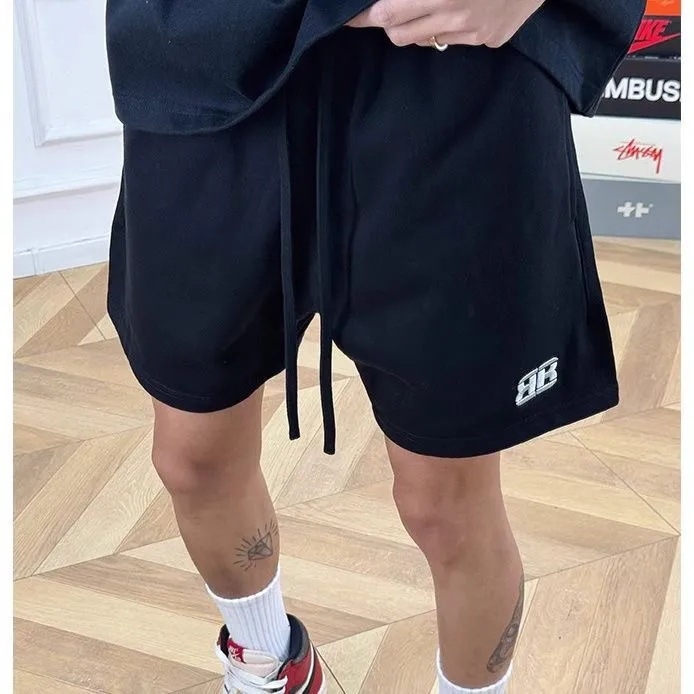 Svijetlosive muške sportske šorceve za ljeto, za mlade, fitness i košarku, casual, duljina 3/4