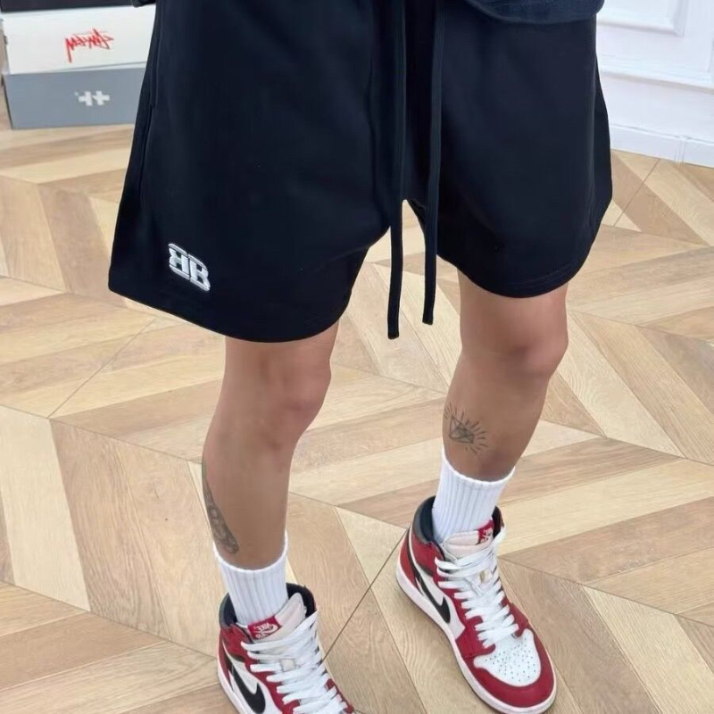 Svijetlosive muške sportske šorceve za ljeto, za mlade, fitness i košarku, casual, duljina 3/4