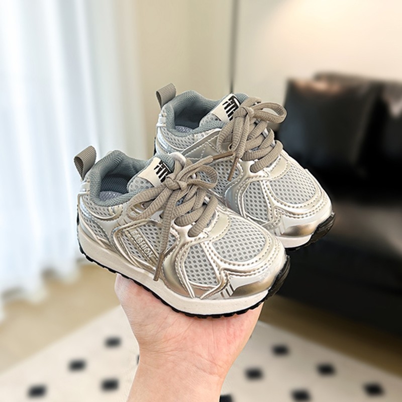Dječje sportske tenisice s srebrnim mrežastim gornjim dijelom, prozračne, protuklizna potplat, Velcro zatvarač, svakodnevne za dječake i djevojčice, 1–6 godina