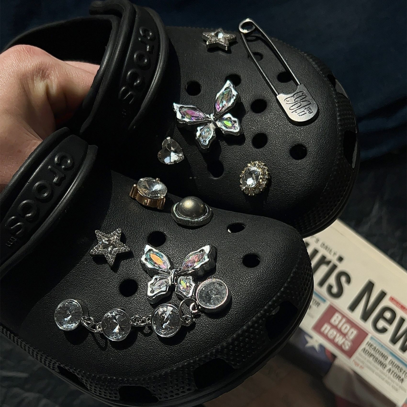 Premium dodaci za Crocs papuče s motivom leptira i cvijeća, ukrasna kopča.