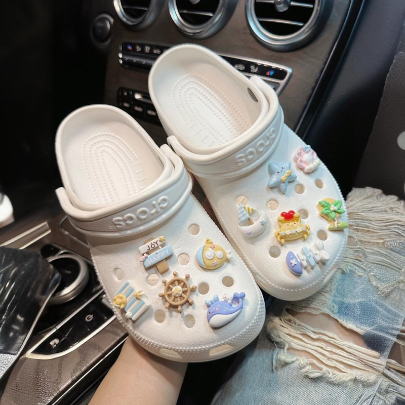 Αξεσουάρ Crocs: διακοσμητικό λουλούδι με θαλάσσιο μοτίβο για παπούτσια με τρύπες, κούμπωμα σε σχήμα σταυρού από ρητίνη