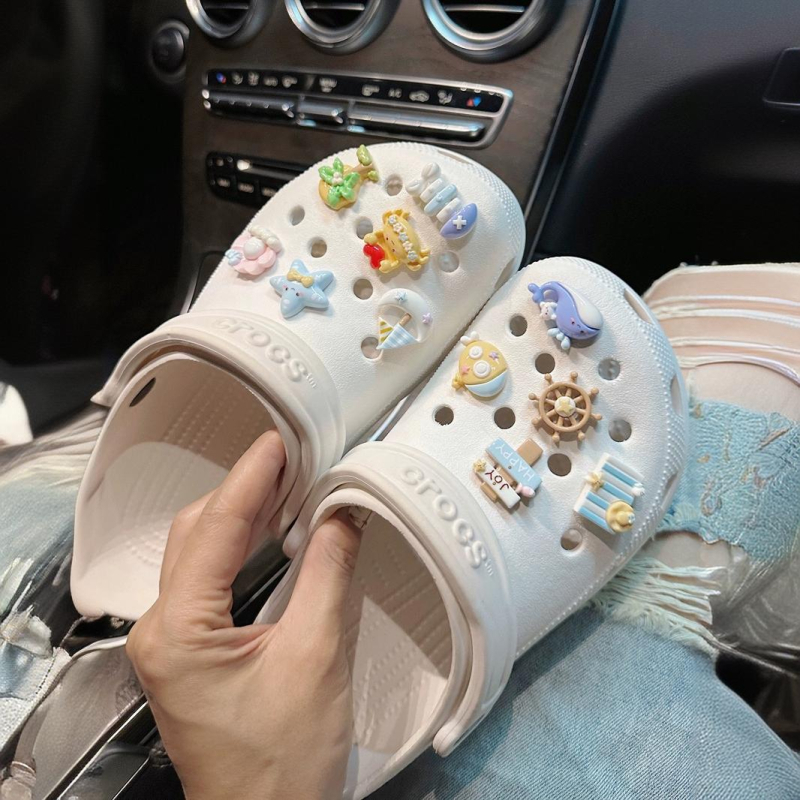 Αξεσουάρ Crocs: διακοσμητικό λουλούδι με θαλάσσιο μοτίβο για παπούτσια με τρύπες, κούμπωμα σε σχήμα σταυρού από ρητίνη