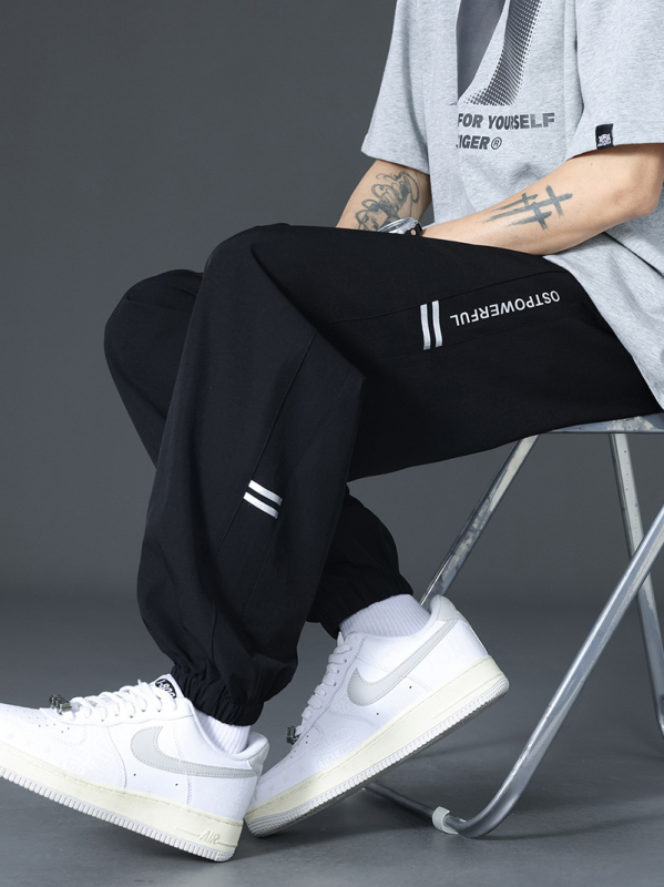 Férfi nyári ice silk nadrág, jogger-stílus, bő szabás, gyorsan száradó, casual nadrág 3/4 hosszúságú