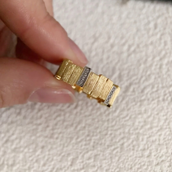 Prsten u stilu Buccellati, talijanski vintage, sa brušenom zlatnom trakom i nepravilnim sklopnim dizajnom, za žene