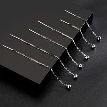 S999 Sterling srebro – naušnice s okruglim perlama i kratkim resicama, elegantan minimalistički dizajn