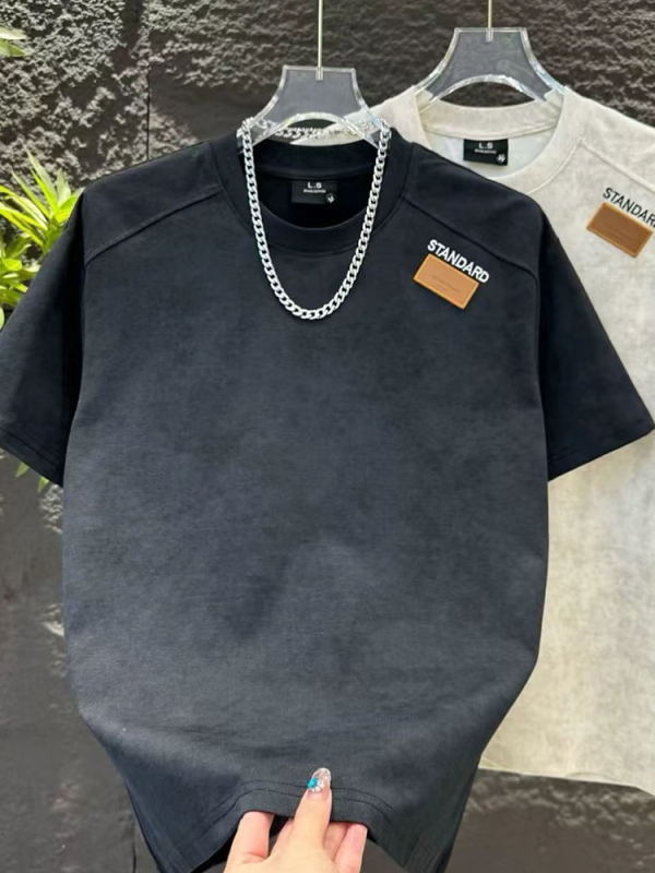 Muški minimalistički ljetni T-shirt s kratkim rukavima, udoban i svestran za mlade, 2025
