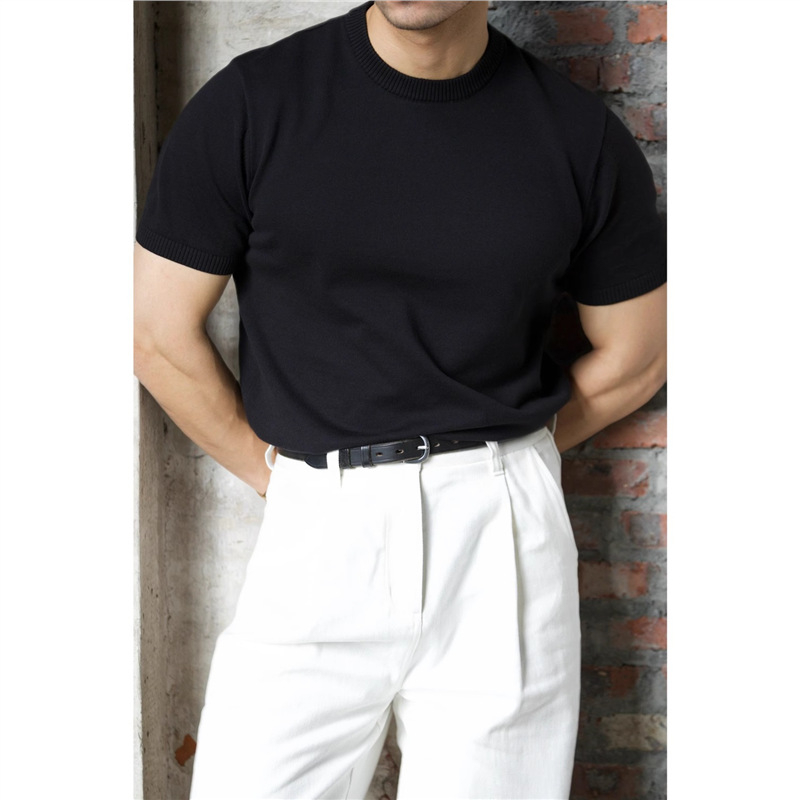 Muška slim-fit kratkih rukava T-shirt s okruglim izrezom, pletena tkanina, khaki boja, ljetni retro stil