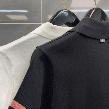 Unisex pleteni pulover s polo ovratnikom, prugasti dizajn, kratkih rukava, crveno-bijelo-plave boje