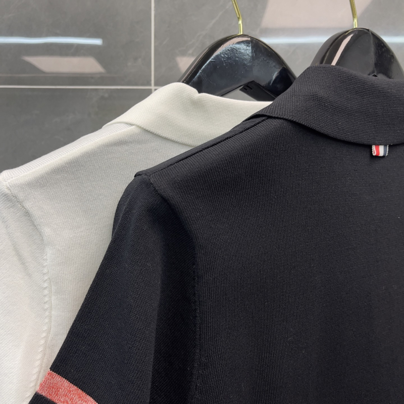 Unisex pleteni pulover s polo ovratnikom, prugasti dizajn, kratkih rukava, crveno-bijelo-plave boje