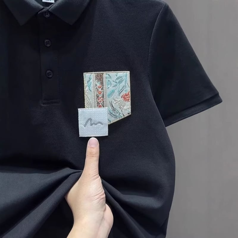 Polo masculin de vară 2025 cu patch brodat la guler, mâneci scurte, simplu și versatil, casual.