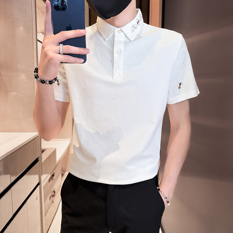 Muška ljetna polo majica s uzorkom zvijezda, stiliziran lagani luksuz, klasičan minimalistički, uski kroj, udobna, s polo ovratnikom