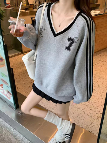 Unisex pulover s blokom boja i čipkastim detaljem na V-izrezu, dugi rukavi, korejski stil jesenji top za vitkiju siluetu