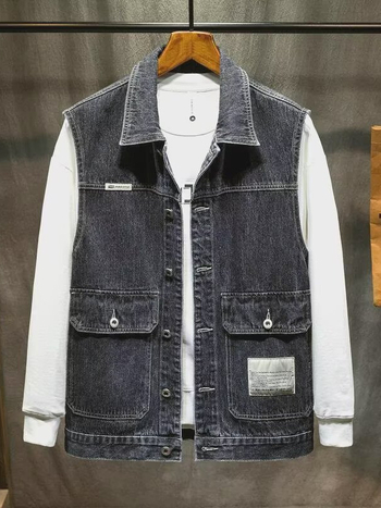 Muški denim prsluk za proljeće 2025 — opušten kroj, bez rukava, radni stil
