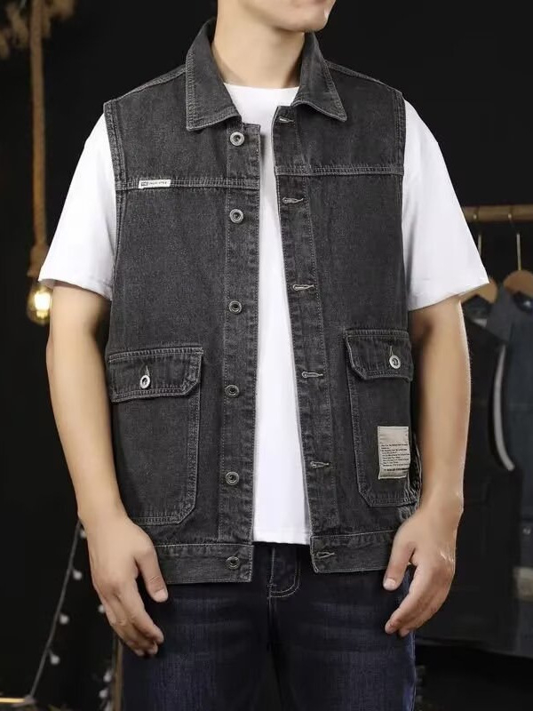Muški denim prsluk za proljeće 2025 — opušten kroj, bez rukava, radni stil