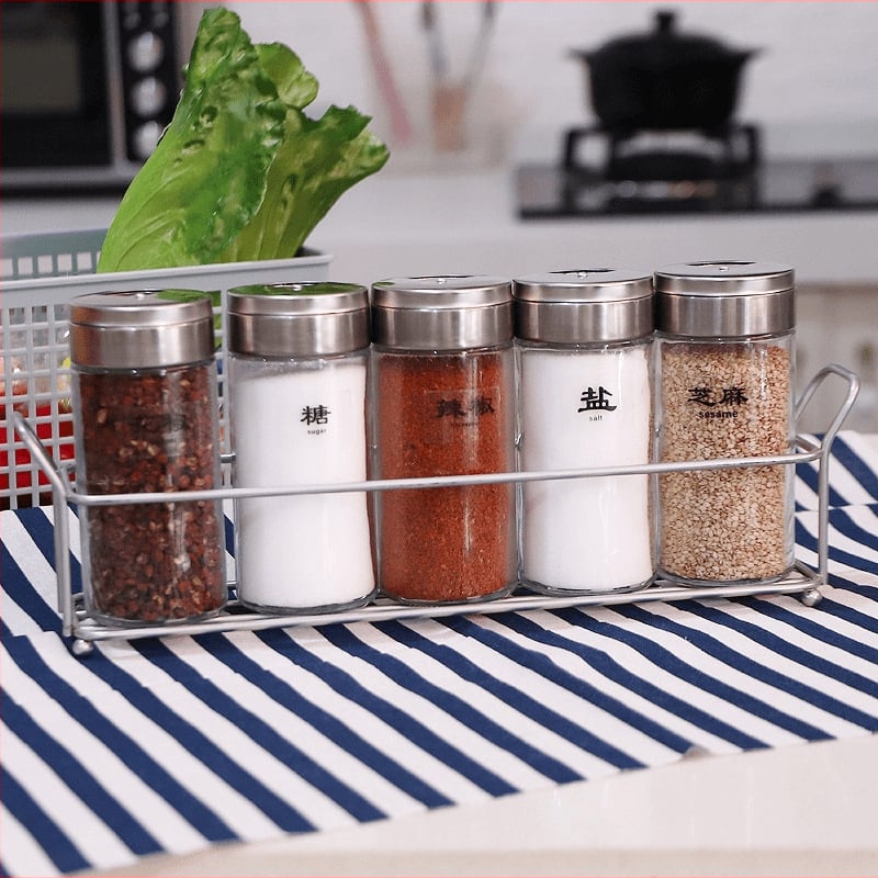 Kuchynský set korenín: čili paprika, Sichuanská korenie, mleté korenie, koreninná soľ, sklenená nádoba na korenie, sklenená fľaša na korenie