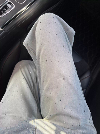 Ženske traperice od denima za proljeće, visokim pojasom, straight leg krojem, dužina do poda, s rhinestones detaljima