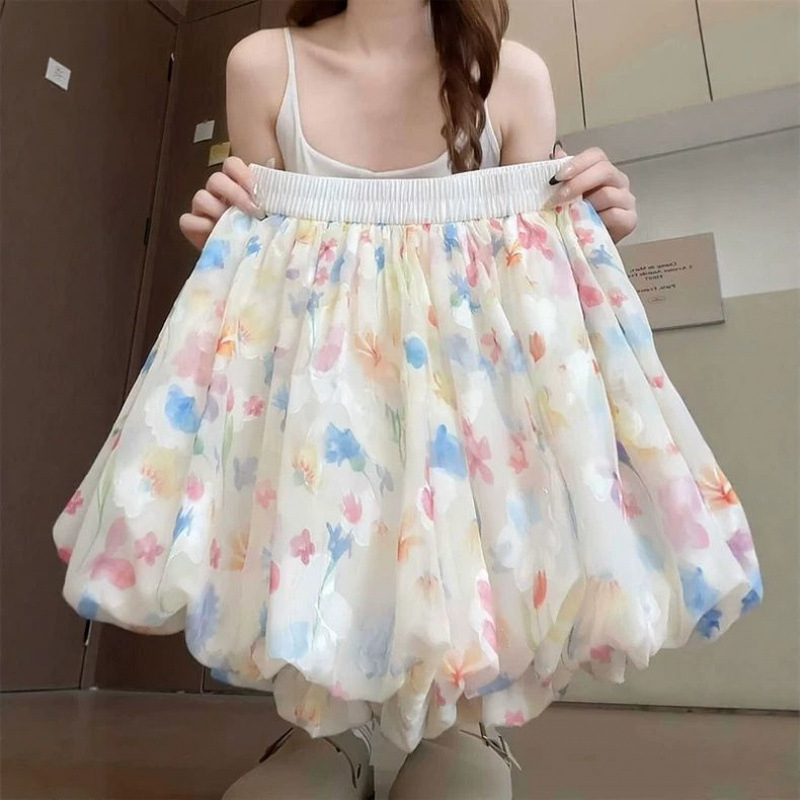Ženske floralne culotte šorts hlače, ljeto 2025, visok pojas, opuštena silueta, Ice Silk tkanina, široke culotte hlače
