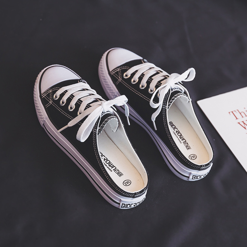 Ženske platnene tenisice slip-on, korejski stil, ravna peta, proljeće–ljeto 2023, casual i svestrane