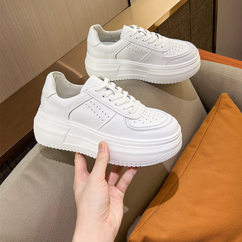 Da Vinci női mindennapi casual sneaker, bőr felsőrész, fehér, vastag talpú cipő, magasságot növelő funkcióval, 2025 tavasz