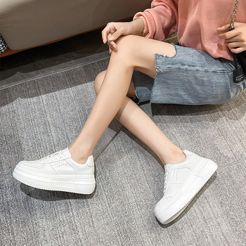 Da Vinci női mindennapi casual sneaker, bőr felsőrész, fehér, vastag talpú cipő, magasságot növelő funkcióval, 2025 tavasz