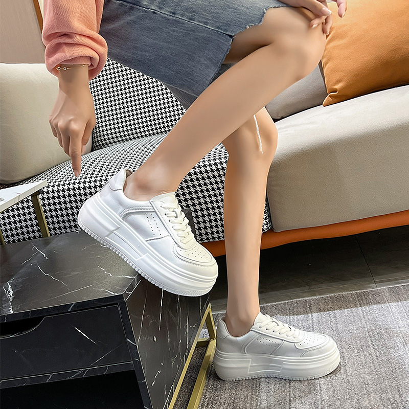 Da Vinci női mindennapi casual sneaker, bőr felsőrész, fehér, vastag talpú cipő, magasságot növelő funkcióval, 2025 tavasz