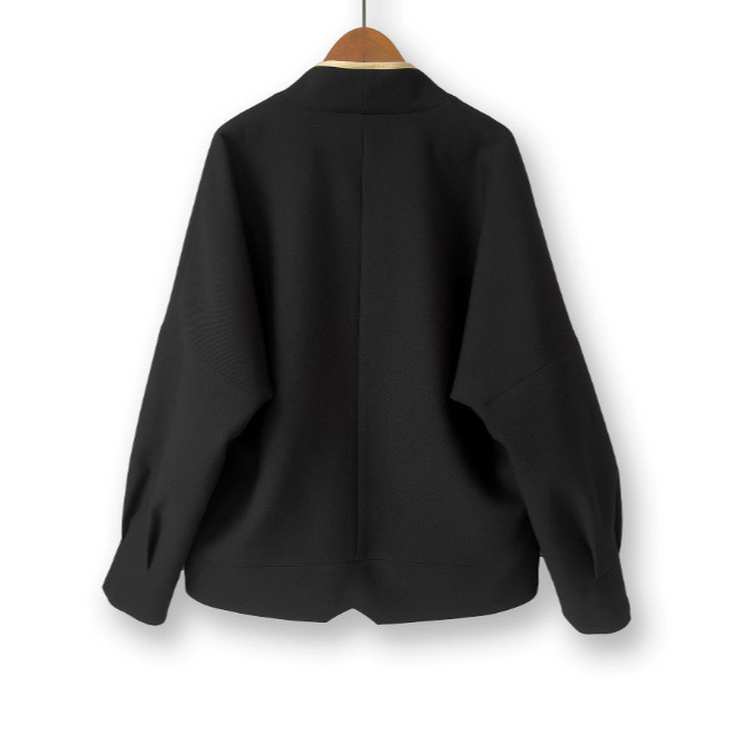 Crni ženski kardigan-blazer s V izrezom, opuštena silueta, dugi rukavi, stil odijela