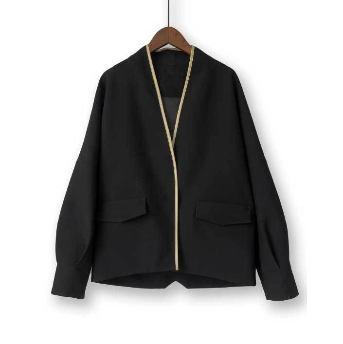 Crni ženski kardigan-blazer s V izrezom, opuštena silueta, dugi rukavi, stil odijela