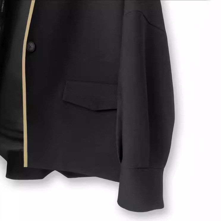 Crni ženski kardigan-blazer s V izrezom, opuštena silueta, dugi rukavi, stil odijela