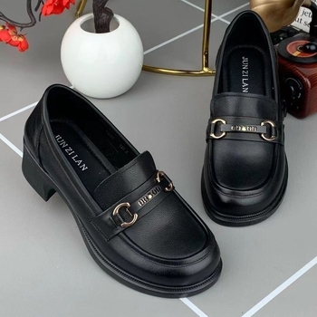 Ženske britskog stila loafer od mekane kože, srednji pet 3–5 cm, PU gornji dio, gumena potplat, Jesen 2025