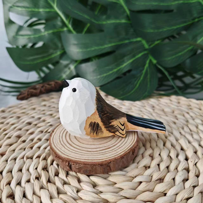 Drevená socha vtáka – dekoratív rezba z basswood, jednoduchý moderný štýl