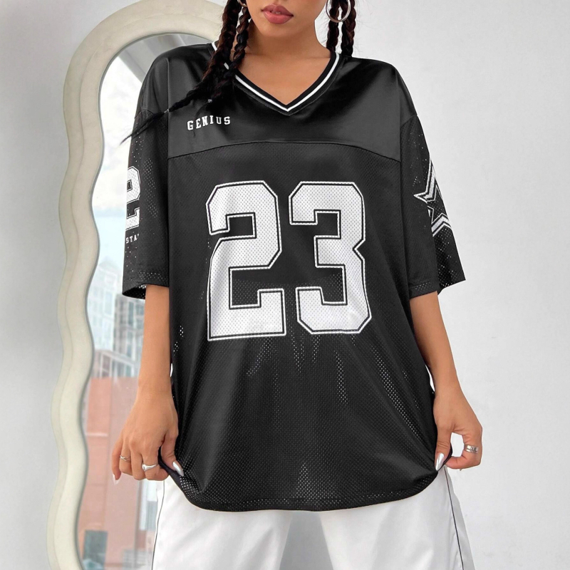 Ženski T-shirt za ljeto 2025 s izrezima, streetwear stil, inspiracija Y2K