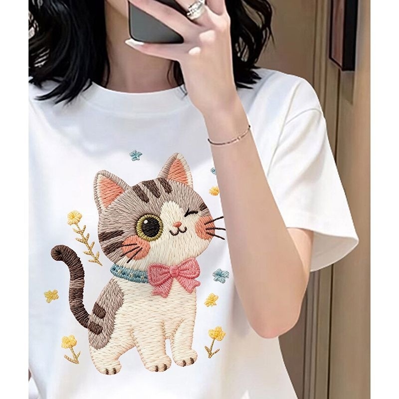 Ženski bijeli pamukasti T-shirt kratkih rukava, europski stil, ležerni kroj, print s crtanim likovima, ljeto 2026
