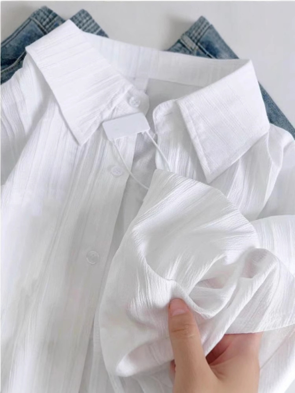 Női oversized fehér ingkabát, könnyű tavasz–ősz darab, laza szabás, UV-védő felső, texturált anyag
