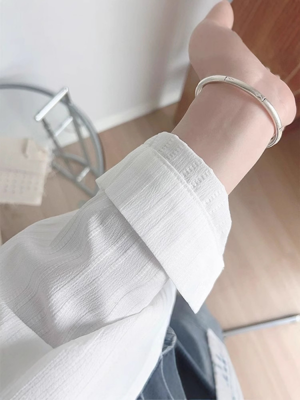 Női oversized fehér ingkabát, könnyű tavasz–ősz darab, laza szabás, UV-védő felső, texturált anyag