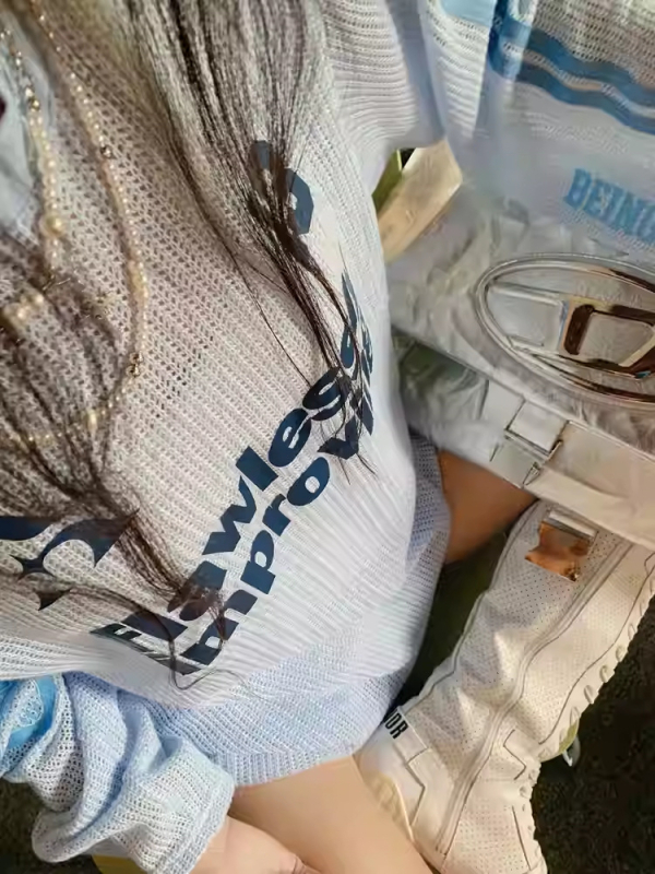 Earth Store Lagana ženska majica s dugim rukavima i printom s slovima, slobodan kroj, okrugli izrez, zaštita od sunca