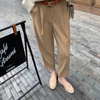 Női báránybőr loaferek bojtos díszítéssel és csattal, lapos slip-on, puha talppal