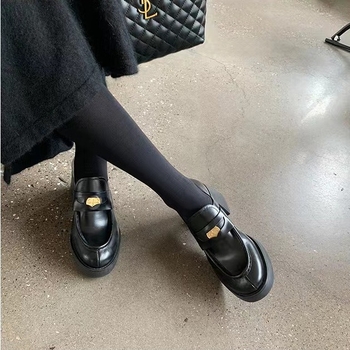 Loafers femei retro, vârf rotund și detaliu cu monedă, toc și talpă groși, stil britanic, partea superioară din fibră sintetică