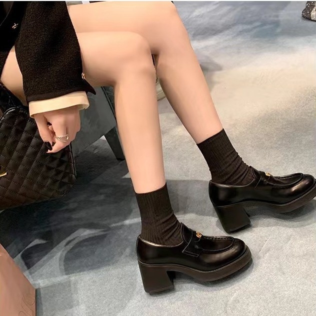 Loafers femei retro, vârf rotund și detaliu cu monedă, toc și talpă groși, stil britanic, partea superioară din fibră sintetică