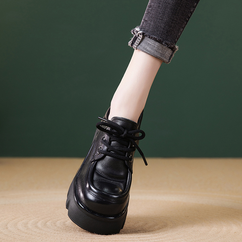 Női első réteg marhabőr loaferek, 2026 tavasz, retro brit stílus, vastag talpú slip-on bőrcipők