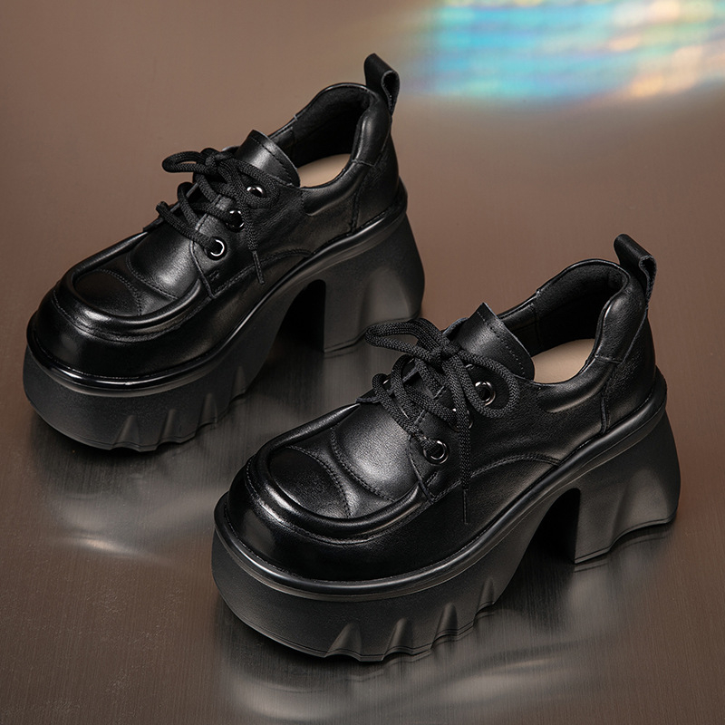 Női első réteg marhabőr loaferek, 2026 tavasz, retro brit stílus, vastag talpú slip-on bőrcipők