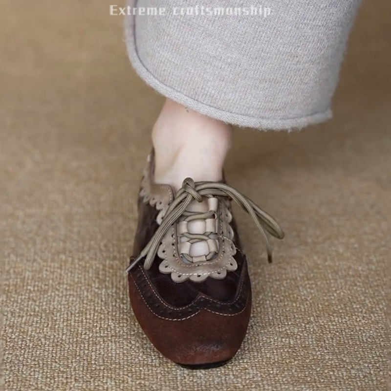 Γυναικείοι δερμάτινοι loafers από γνήσιο δέρμα προβάτου με ανάγλυφο vintage μοτίβο, κορδόνια, βρετανικό στυλ, άνοιξη-φθινόπωρο