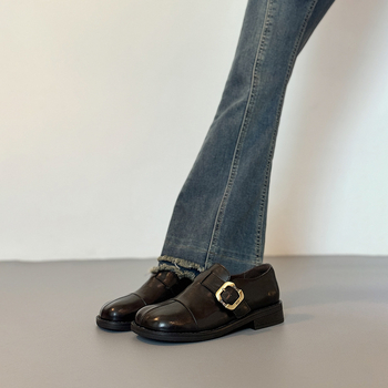Ženske kožne loaferice s retro okruglim nosom, britski stil, kožne ravne cipele, jesen 2026