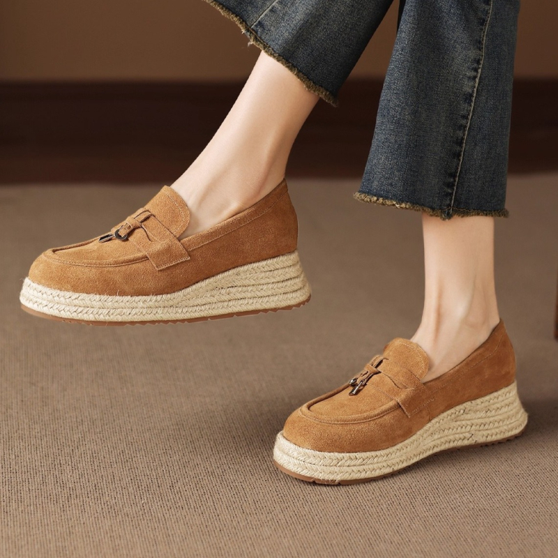 2026-ös új stílus női valódi bőr loaferek, vastag talppal, platform, slip-on